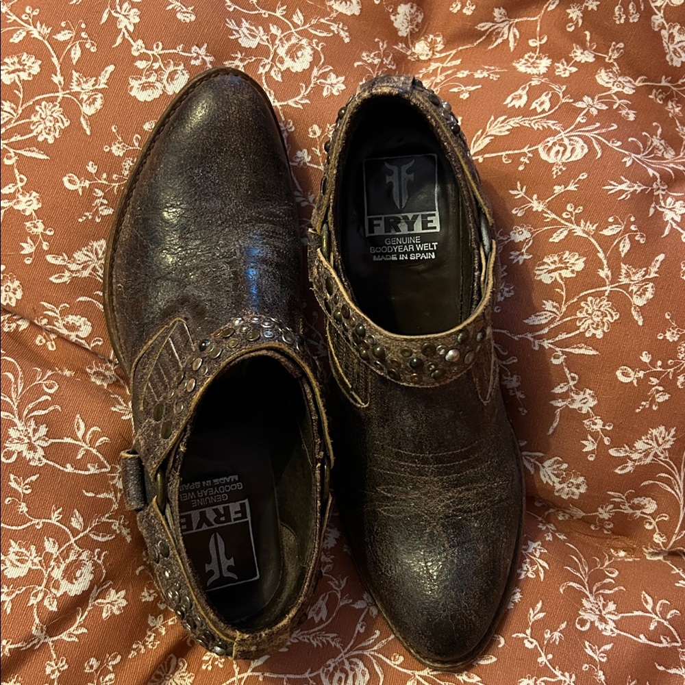 Frye Women's Dark Brown Ankle Booties